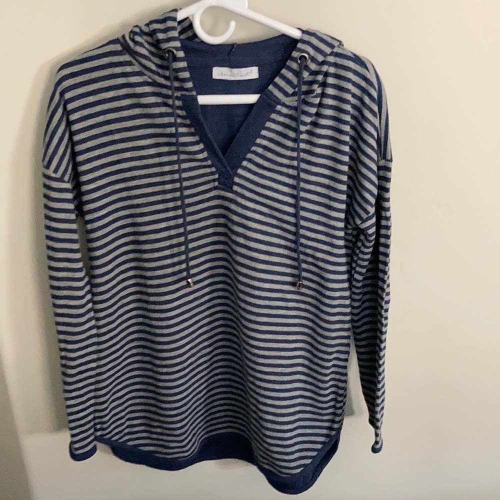 Hooded long sleeve sweater